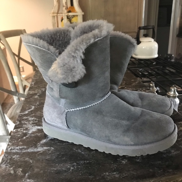 UGG Shoes - Ugg Bailey button boots gray